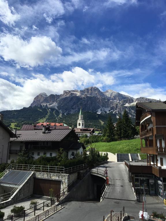 Meuble Villa Neve Cortina d'Ampezzo Ngoại thất bức ảnh